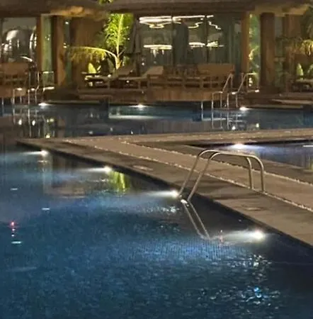 Grand Sapphire Casino And Residents 1 Bedroom With Free Internet Apartament *