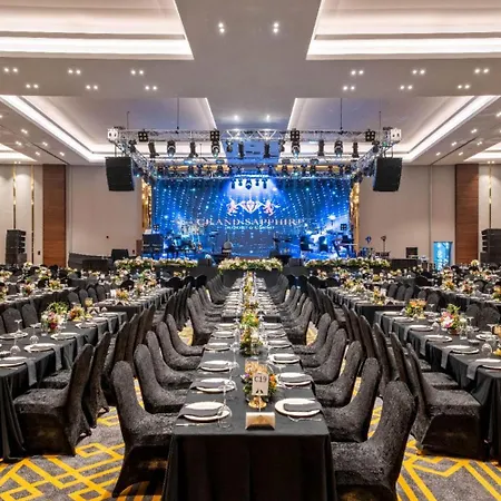 Grand Sapphire Hotel Casino And Residents With Sea View Free Internet And Complimentary 20 Percent Off! All Spa And Massage Services アパート Agios Georgios (Famagusta)