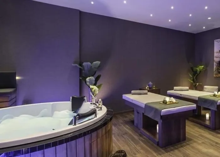 Grand Sapphire Casino And Residents 1 Bedroom With Free Internet Agios Georgios (Famagusta)