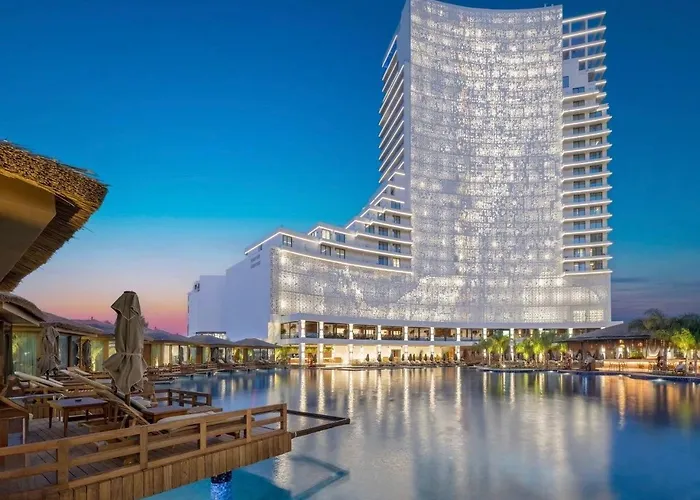 Grand Sapphire Casino And Residents 1 Bedroom With Free Internet