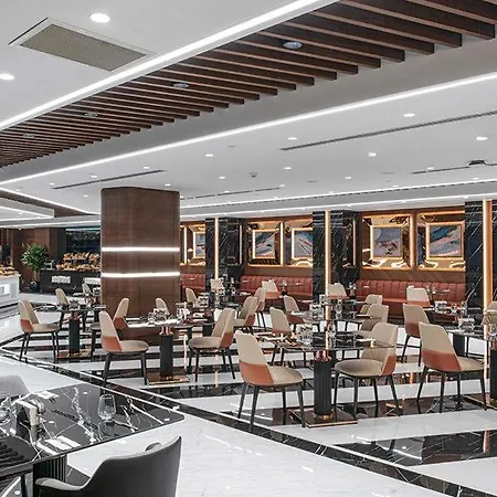 Lägenhet Grand Sapphire Hotel Casino And Residents Suit 1 Bedroom With Sea View Free Internet And Complimentary 20 Percent Off All Massage Services